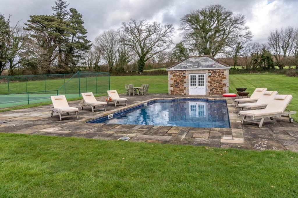 The Manor House At Boconnion Villa Bodmin Exterior photo